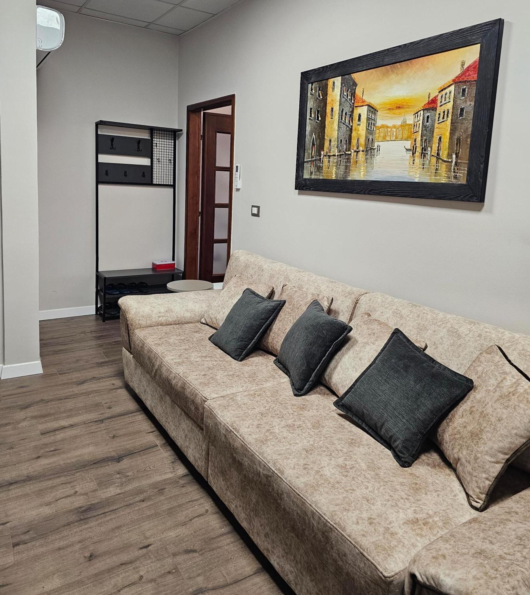 Sky Apartaments City Center Tiranë Ngoại thất bức ảnh